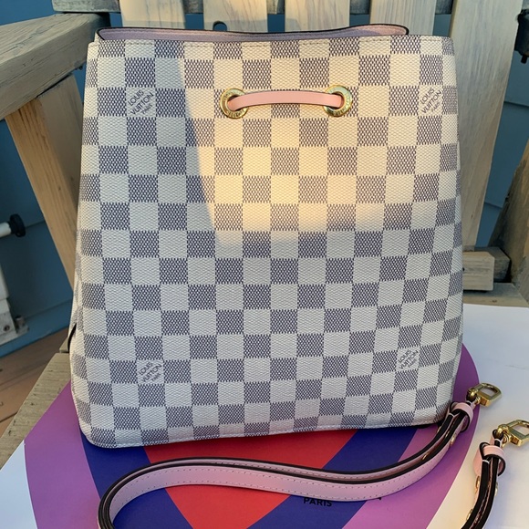 Sold Louis Vuitton Azur NeoNoe Rose Ballerine - Picture 2 of 16